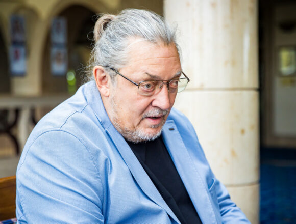 Tarr Zoltán túljárt Vidnyánszky eszén, mert nem rúgta ki